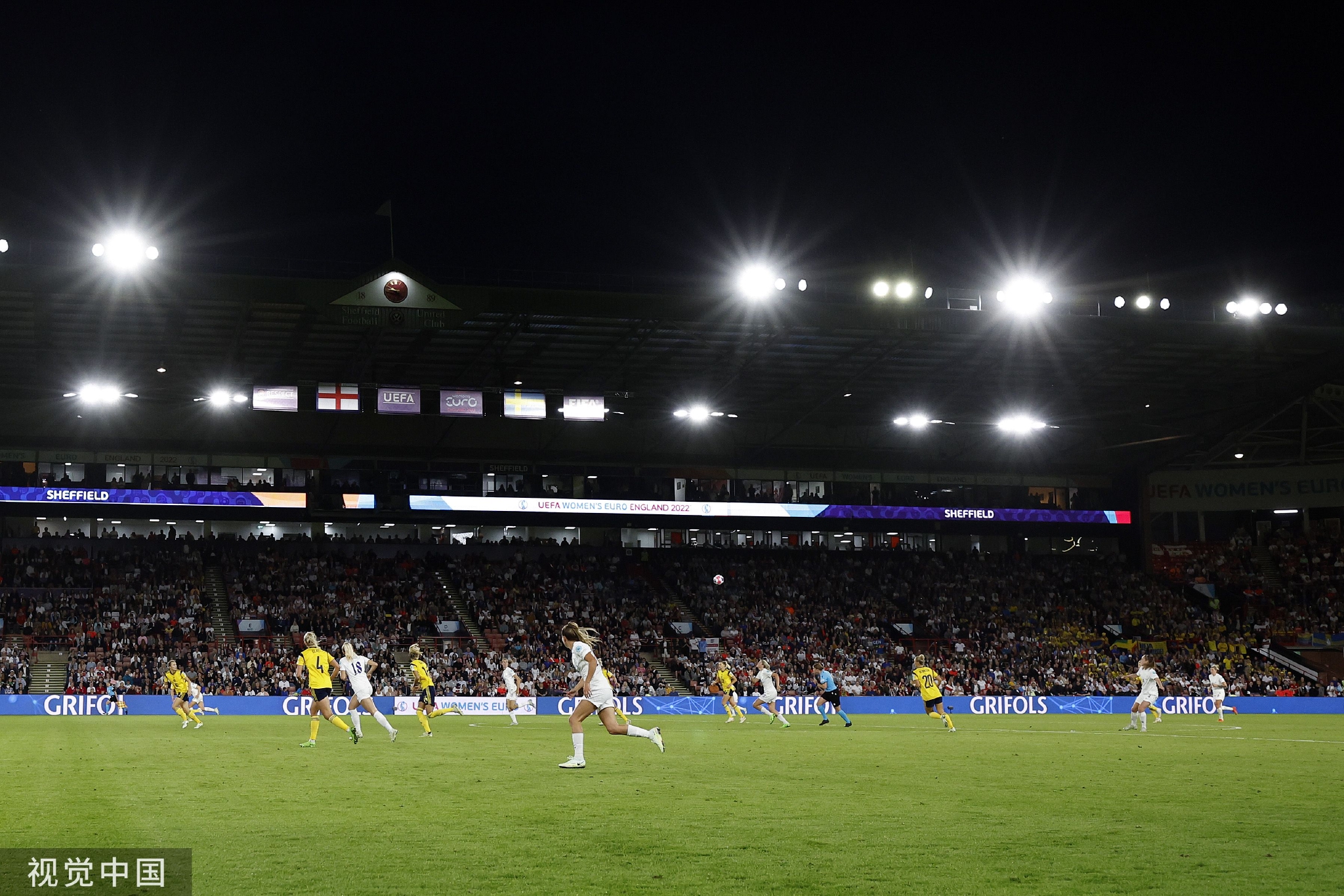 露法拉利内 露法拉利内