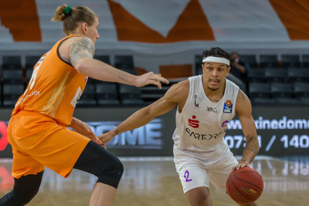 王楚钦的成 王楚钦的成