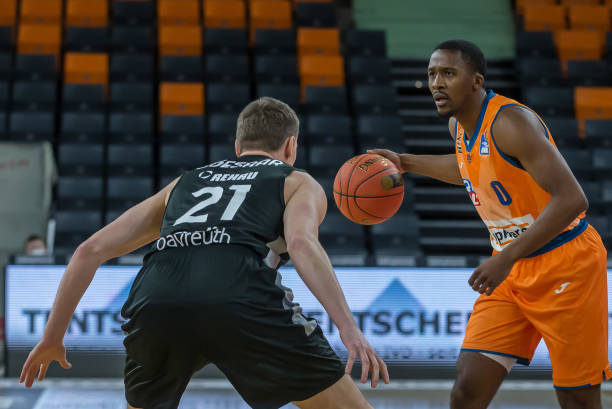 赛季中成为 赛季中成为